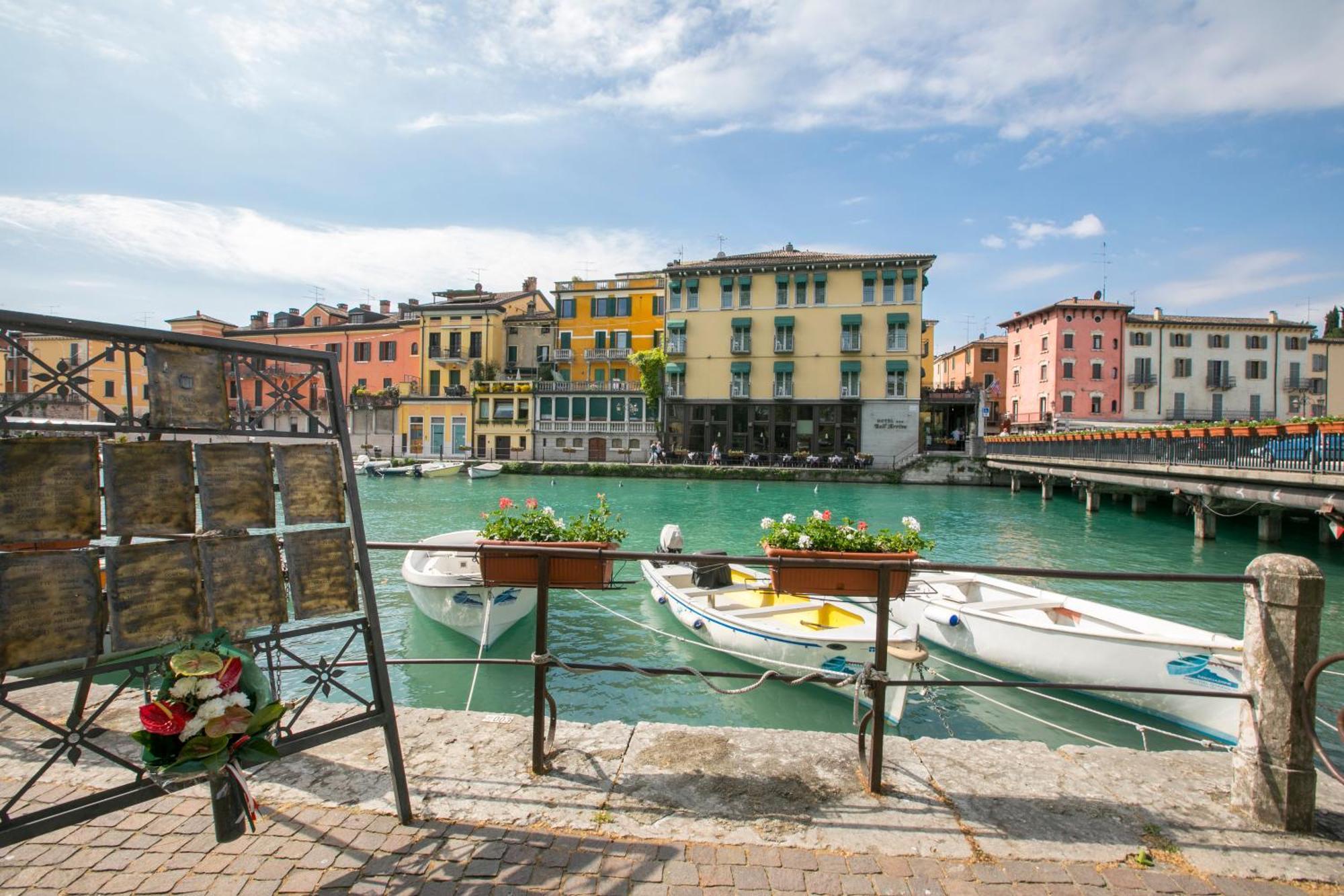 Casa Del Faro - Happy Rentals Peschiera del Garda Eksteriør bilde